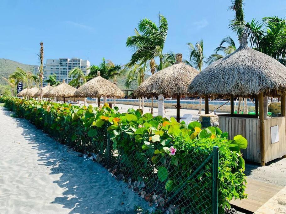 Apartamento Encantador Samaria Club De Playa, 3 Alcobas 6 Personas Playa Privada ซันตามาร์ตา ภายนอก รูปภาพ